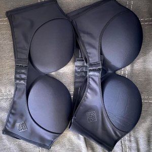 Black Strapless Bra. 32